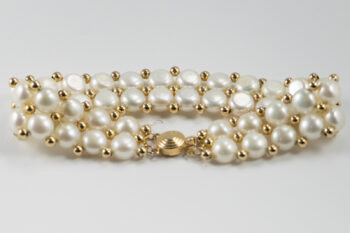 14 K Freshwater Pearl and Gold beads Bracelet 16
