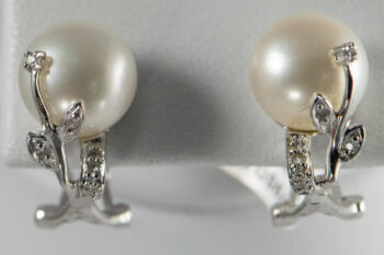 14 K White Gold Pearl And Diamond Earrings 8