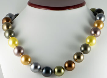 Color Shell Pearl Necklace 6 Closed Clasp 4
