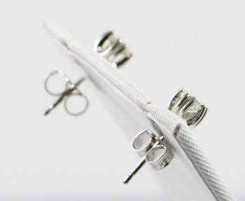 New 14 K White Gold Diamond Stud Earrings 9