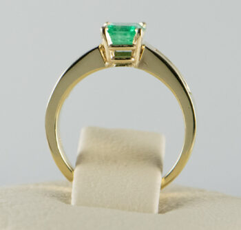 New 14 K Y Emerald Ring with Princess Cut Dias 2
