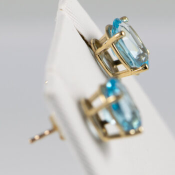 10 K Y Gold Blue Oval Topaz Stud Earrin 8