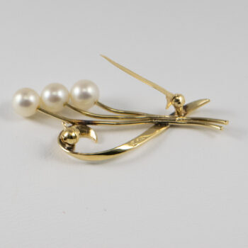 14 K Broach Pendant with Three Pearls 12