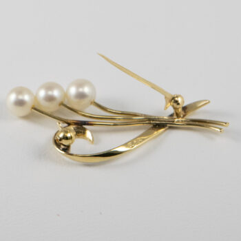 14 K Broach Pendant with Three Pearls 13