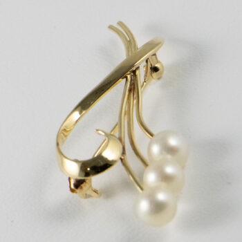 14 K Broach Pendant with Three Pearls 2