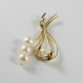 14 K Broach Pendant with Three Pearls 7