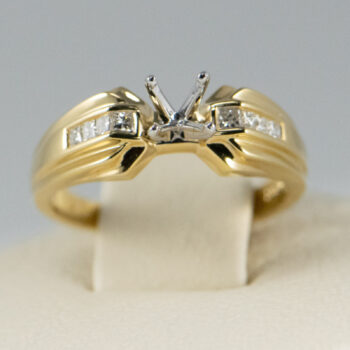 14 K Engagement Ring Mounting with Princess Cut Diamonds 13