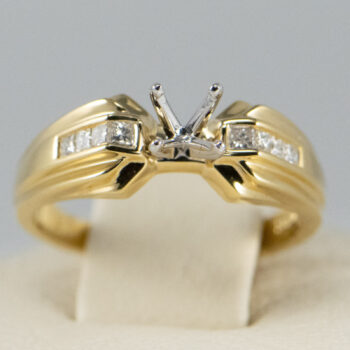 14 K Engagement Ring Mounting with Princess Cut Diamonds 14