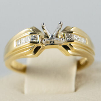 14 K Engagement Ring Mounting with Princess Cut Diamonds 15