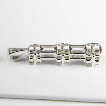 14 K White Diamond Pendant Baquetts and Round 12