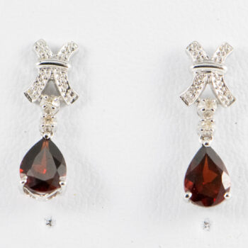 14 K White Gold Oval Garnet Earrings with Dias 3