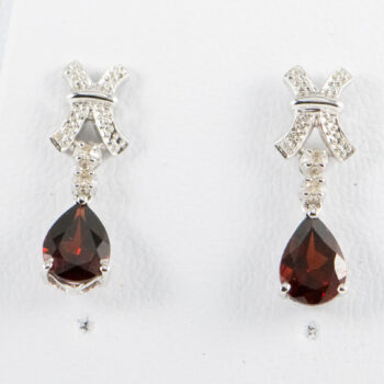 14 K White Gold Oval Garnet Earrings with Dias 5
