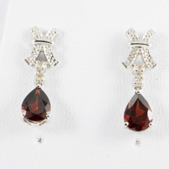 14 K White Gold Oval Garnet Earrings with Dias 6