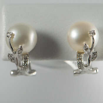 14 K White Gold Pearl And Diamond Earrings 7