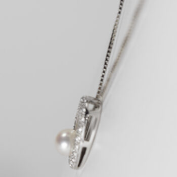 14 K White Gold Pearl Pendant with Box Chain 5