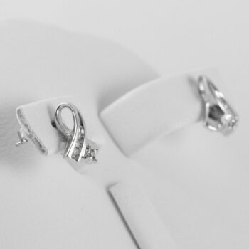 14 K White Gold set of Diamond Earrings and Pendant 5