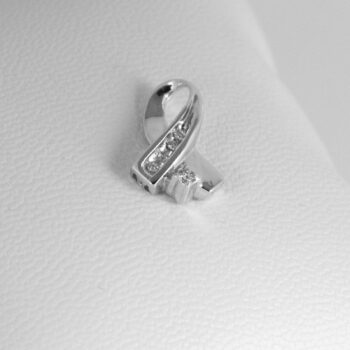 14 K White Gold set of Diamond Earrings and Pendant 8