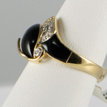 14 K Y Black Agata Ring with Diamonds 4