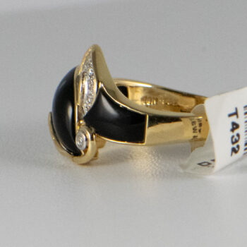 14 K Y Black Agata Ring with Diamonds 7