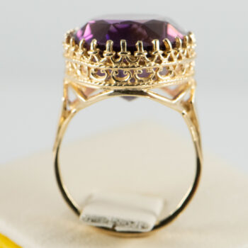 14 K Y Large Oval Amethyst Lds Ring 6