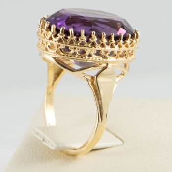 14 K Y Large Oval Amethyst Lds Ring 8