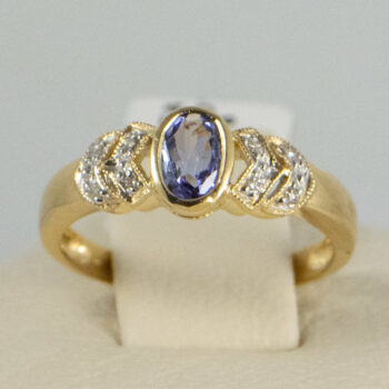14 K Y Tanzanite and Diamond Lds Ring 7