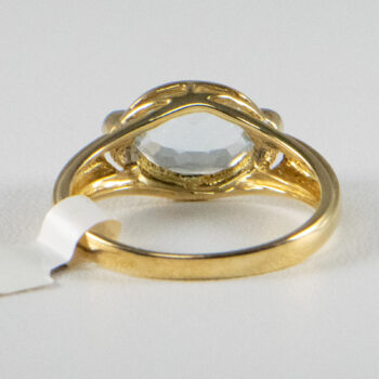 14 K Yellow Aquamarine Ring with 2 Diamonds 2
