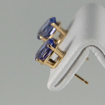 14 K Yellow G Oval Tanzanite Stud Earrings 8