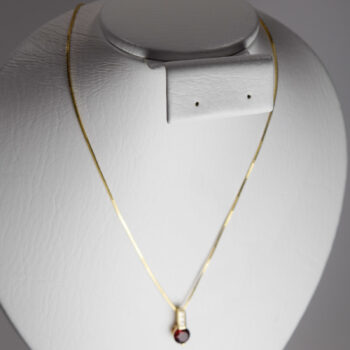 14 K Yellow Gold Garnet Pendant with Box Chain 2