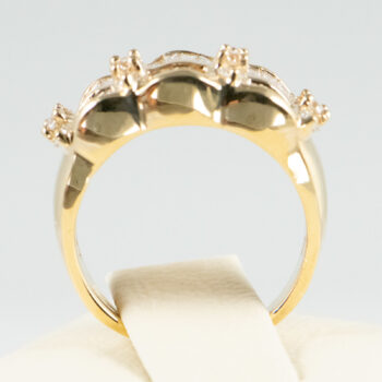 14 K Yellow Ring with Baquettes and Round Diamonds 2