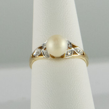14 K Yellow Ring with Pearl 2