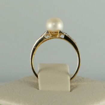 14 K Yellow Ring with Pearl 9