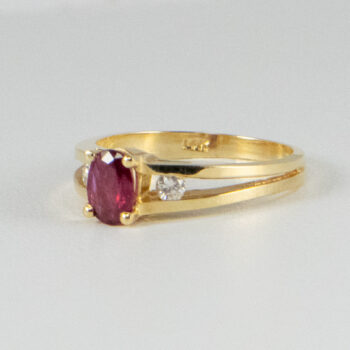 14 K Yellow Ruby Ring with 2 Diamonds 10