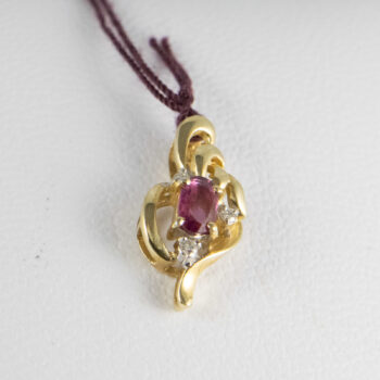 14 K Yellow gold Oval R Uby Pendant 1