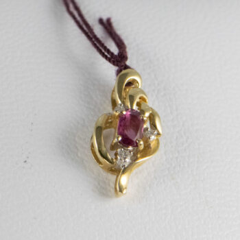 14 K Yellow gold Oval R Uby Pendant 7