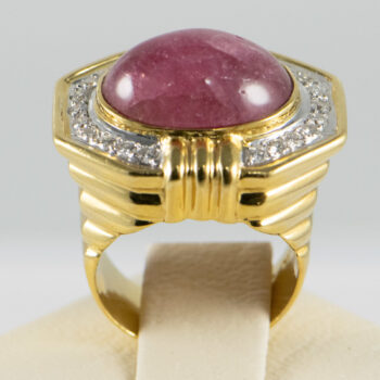 18 K Y Oval Cabuchon Ruby and Diamopnds Lds Ring 1