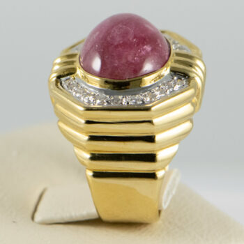 18 K Y Oval Cabuchon Ruby and Diamopnds Lds Ring 3