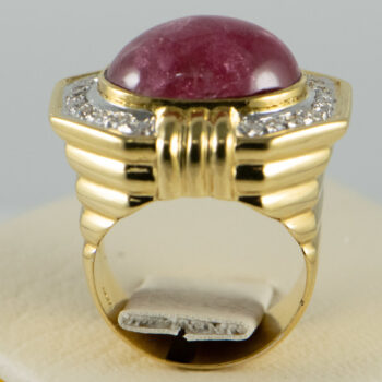 18 K Y Oval Cabuchon Ruby and Diamopnds Lds Ring 6