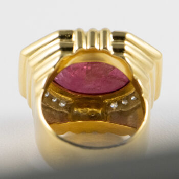 18 K Y Oval Cabuchon Ruby and Diamopnds Lds Ring 9