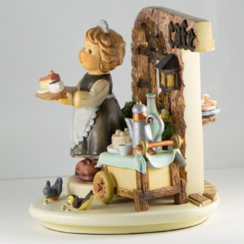 M J Hummel Goebel Cafe Set Strudel Haus 10