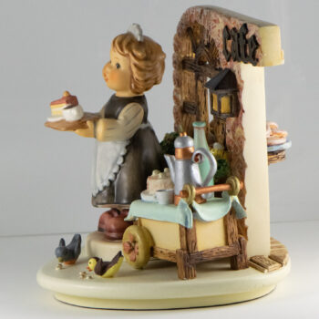 M J Hummel Goebel Cafe Set Strudel Haus 9