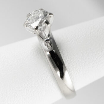 New 14 K White Gold Engagement ring with Round Diamond 85ct 4