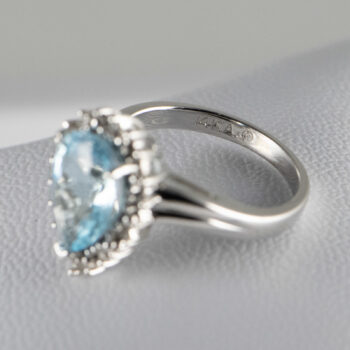 New 14 K White Gold Pear Blue Topaz Ring 1