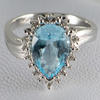 New 14 K White Gold Pear Blue Topaz Ring 2