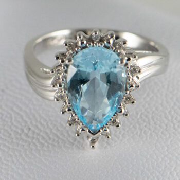 New 14 K White Gold Pear Blue Topaz Ring 4