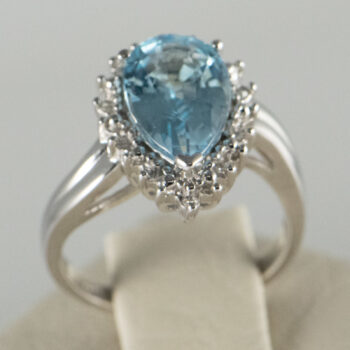 New 14 K White Gold Pear Blue Topaz Ring 7
