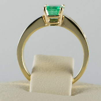 New 14 K Y Emerald Ring with Princess Cut Dias 1