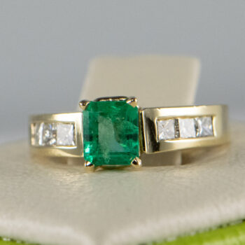 New 14 K Y Emerald Ring with Princess Cut Dias 15