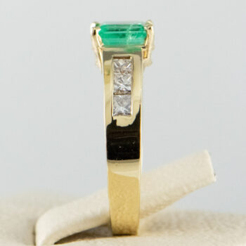 New 14 K Y Emerald Ring with Princess Cut Dias 5