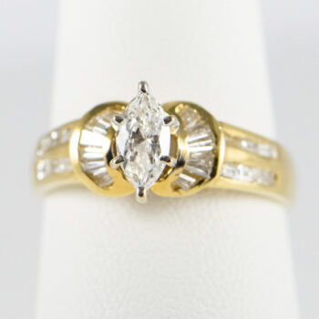 New 18 K Gold Engagement Ring Marquise Diamond and Baquettes 4